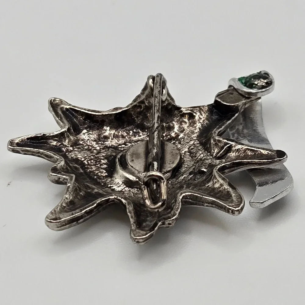 Vintage Edelweiss Flower Brooch Enamel Schl. Linderhof Souvenir Pin Bavarian
